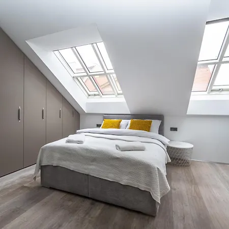 Wishlist Residences Skyloft Old Town Square 아파트 프라하