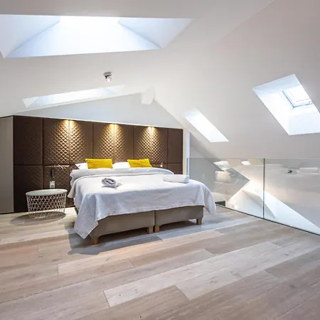 아파트 Wishlist Residences Skyloft Old Town Square